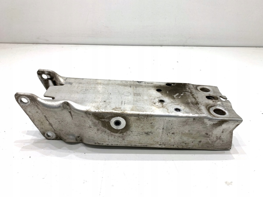 Купити Кронштейн  бампера передні  ліва bmw f48 7406385