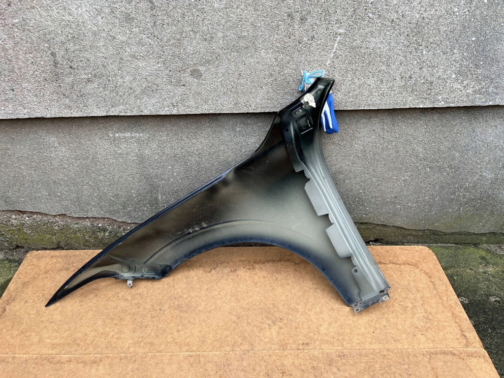 Volvo xc60 2 2017-2023 крыло  передний правый Киев