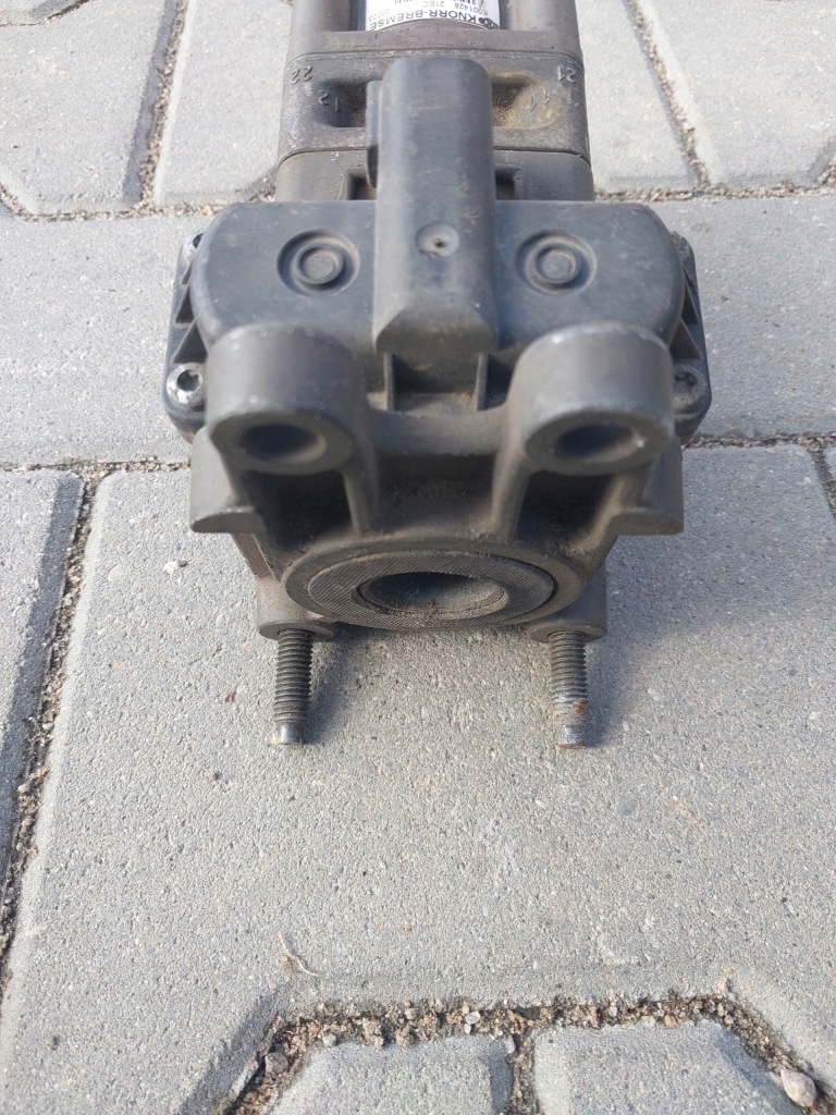 Клапан главный под педаль тормоза renault premium dxi Доставка