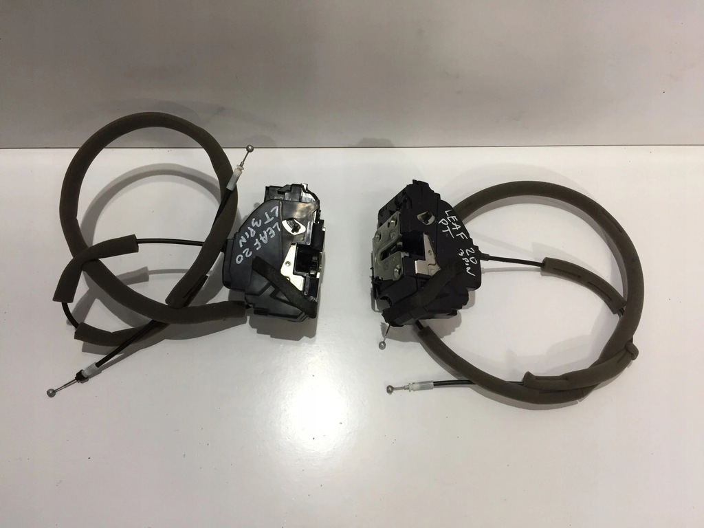 фото №1, Nissan leaf ii 2019 замок дверь задняя задний 3 pin