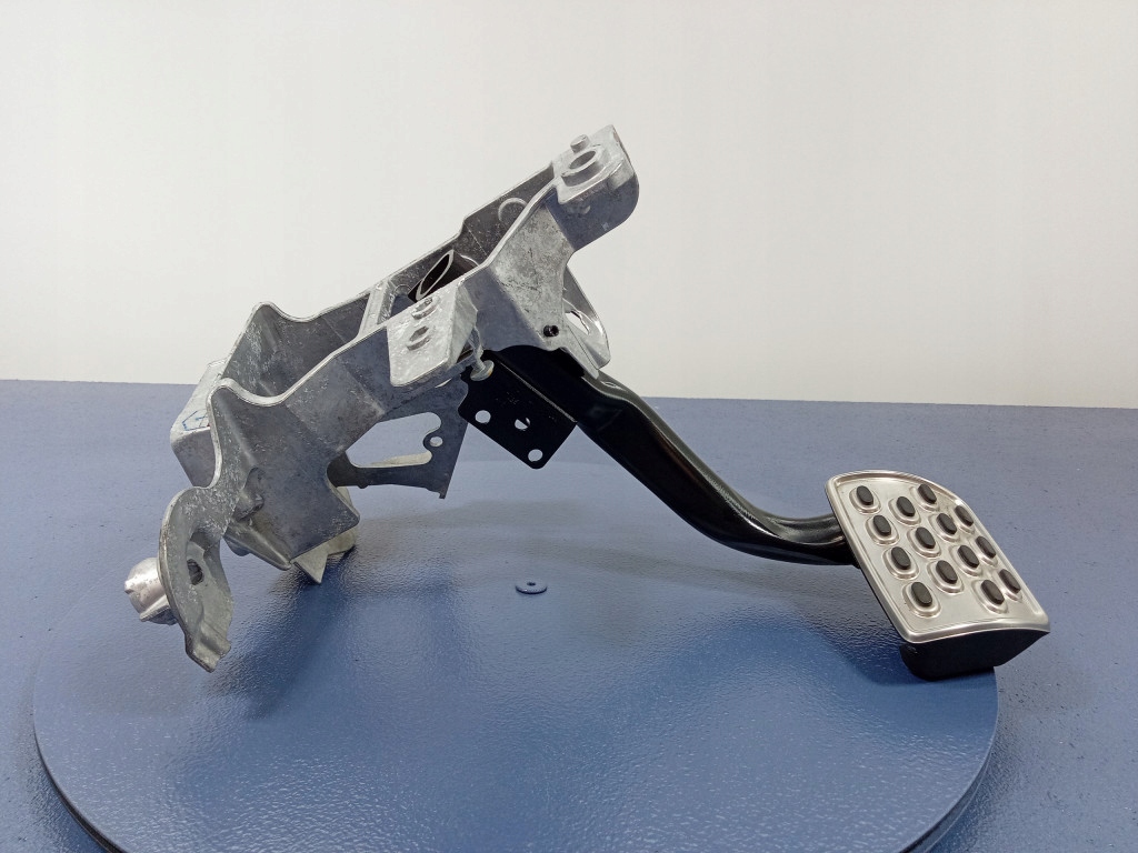 фото №5, Bentley bentayga 36a w12 педаль гальма 4m1723117b