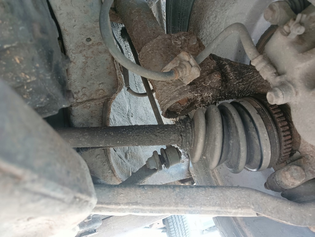 фото №1, Hyundai santa fe i 1 2.0 crdi приводной вал перед левая