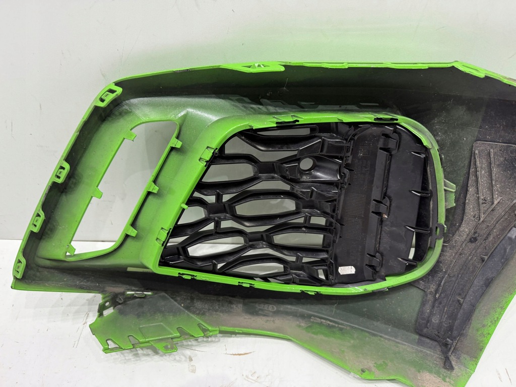 фото №9, Audi rs3 8y 8y0 бампер перед передній кутик бампера правий решітка