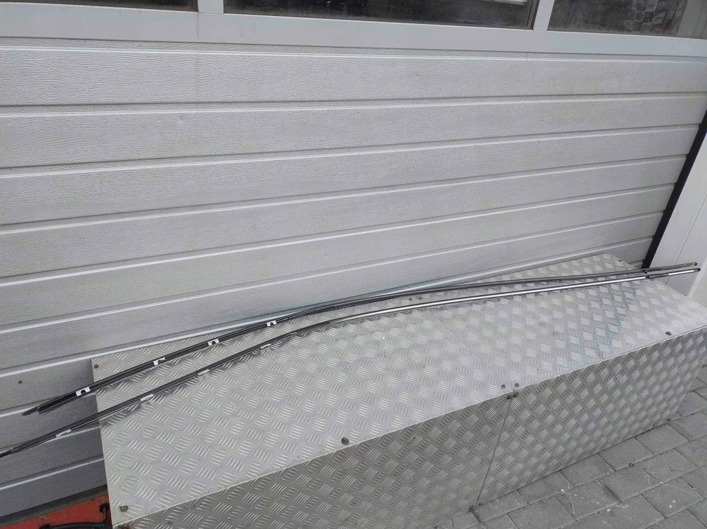 фото №1, Nissan leaf ii молдинг кровельная правая