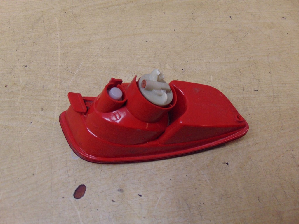 фото №11, Лампа задняя противотуманная правая hyundai santa fe ii 92409-2b000