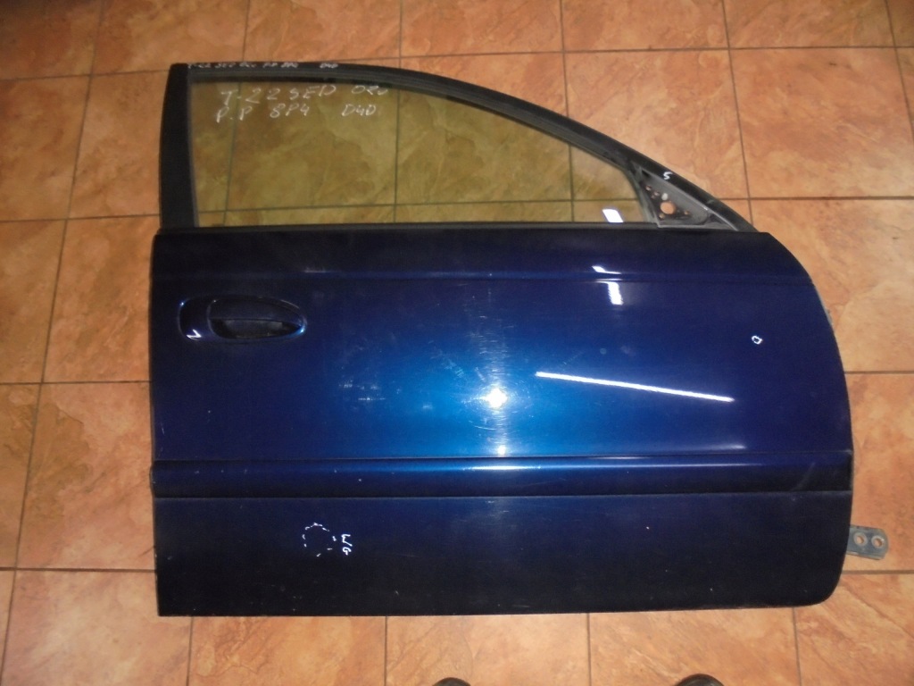 фото №1, Двері правий перед toyota avensis t-22