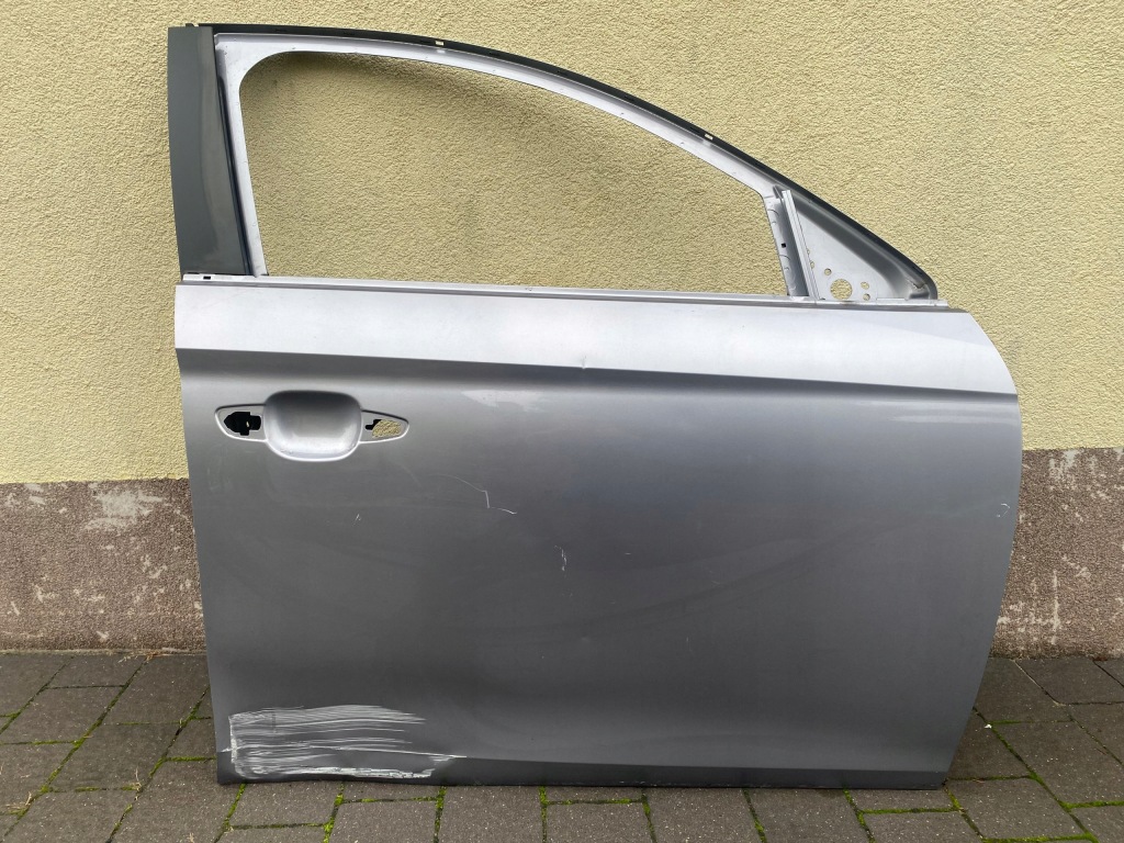 фото №1, Opel corsa f 19- двері праве передні перед