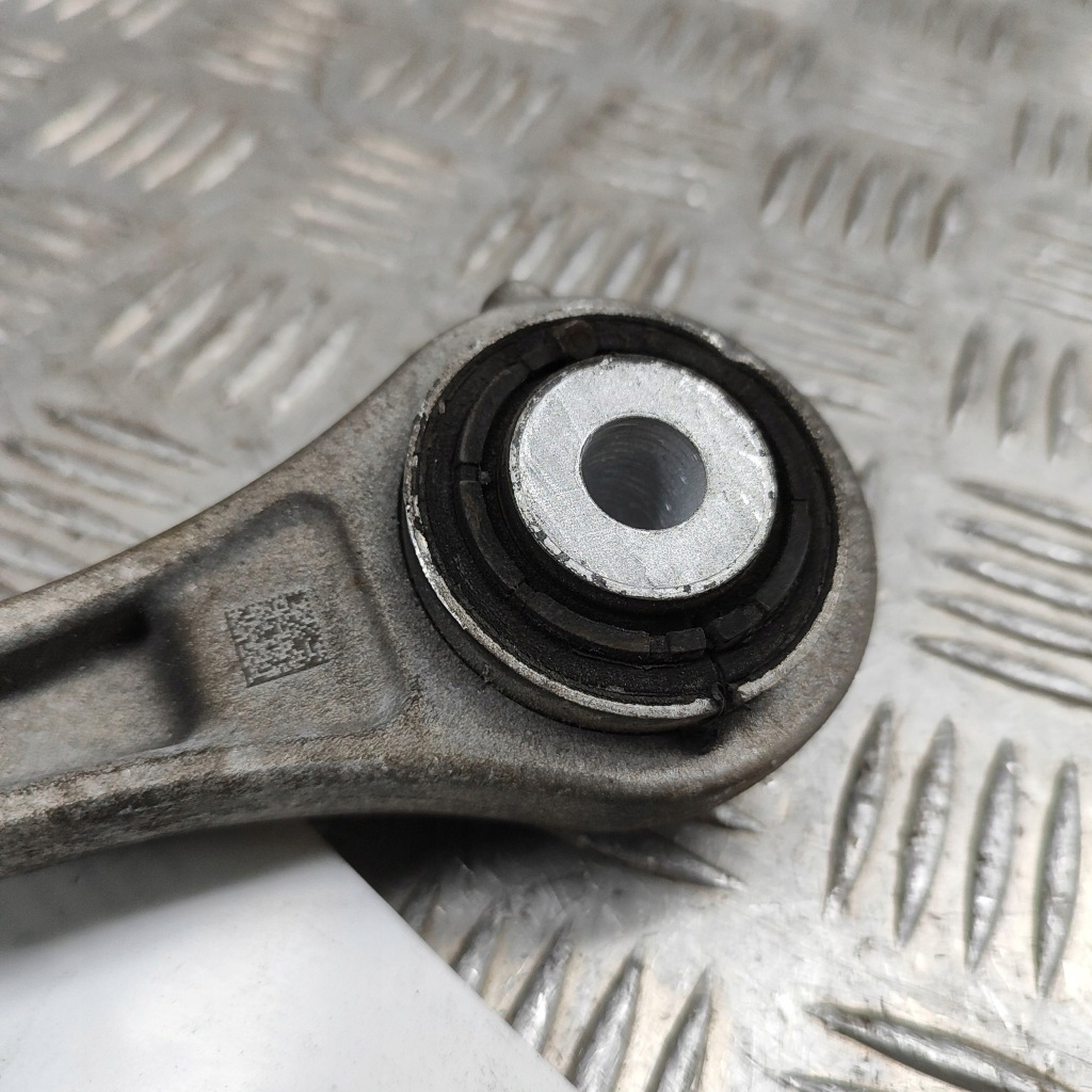 фото №7, Porsche panamera 971 2018 правая сторона верхний рычаг задний