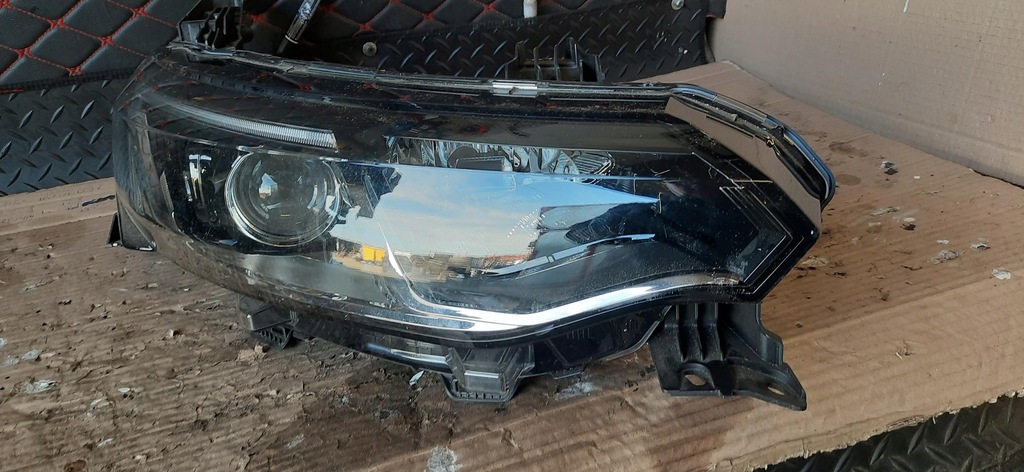 фото №10, Лампа правий перед renault talisman 260108543r