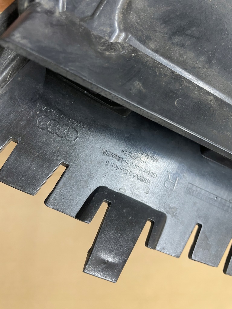 Audi a5 2 рестайлінг  s line 8w6 решітка бампера перед передня правий 8w6807682ab Недорого