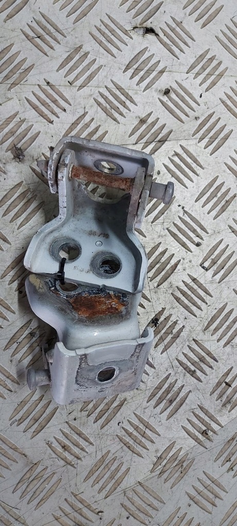 фото №4, Петлі двері правий перед berlingo partner iii