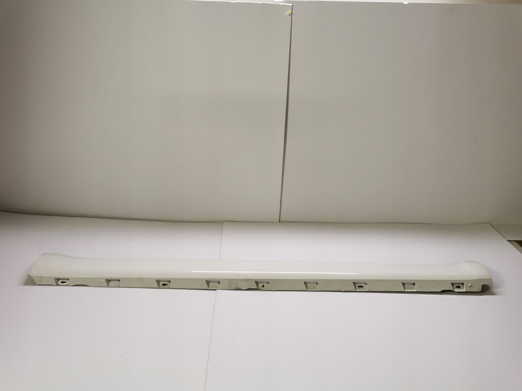 фото №1, Skoda yeti 5l0 lift молдинг порог правая