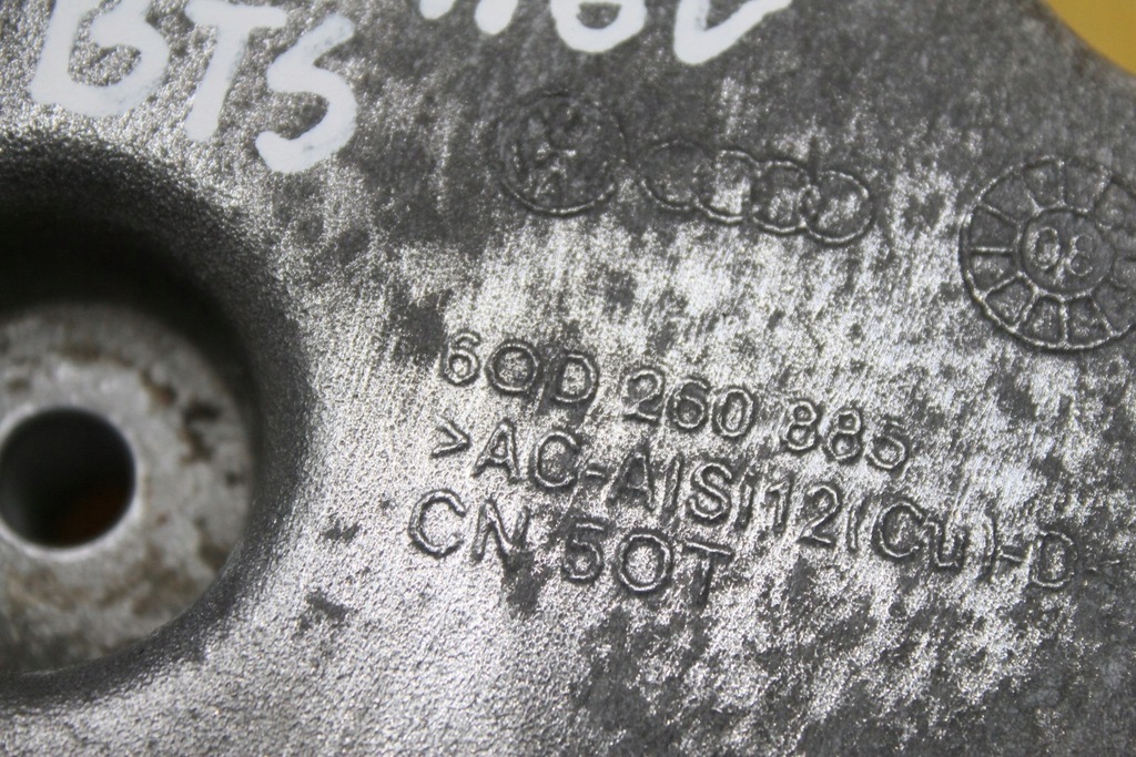 фото №7, Кронштейн компрессора 6q0260885 1.6 16v roomster bts