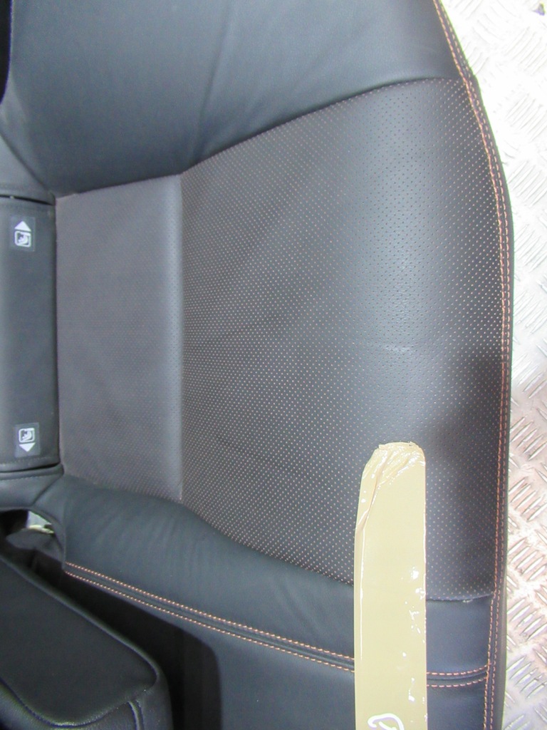 фото №11, Toyota avensis t27 lift sedan заднє сидіння задня задня 15-