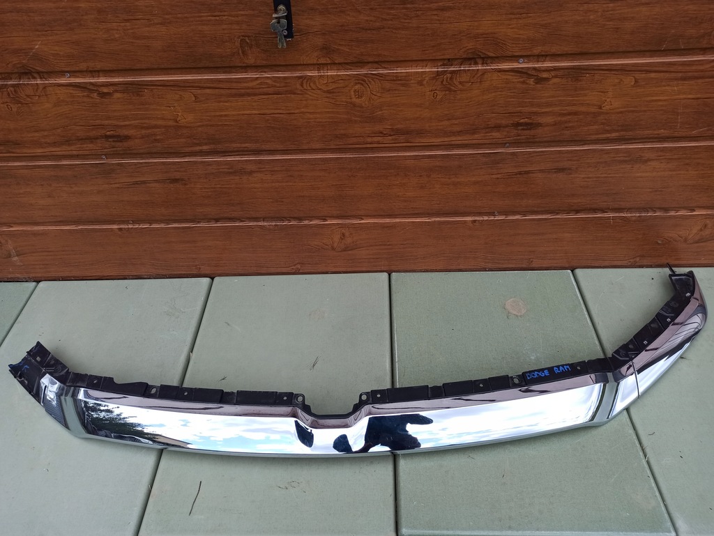 фото №1, Молдинг бампера перед хром dodge ram 68335015ag