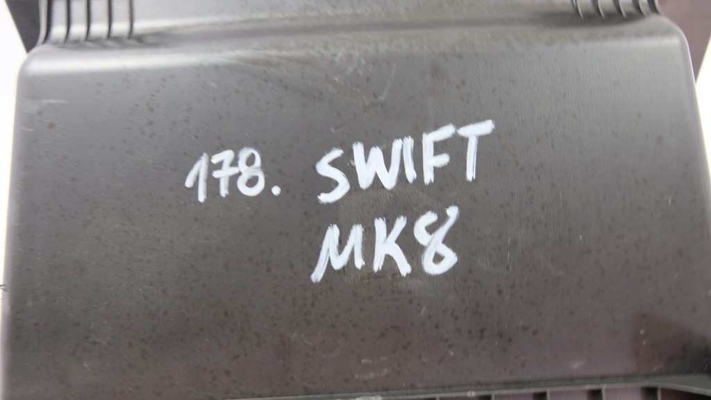 фото №6, Suzuki swift mk8 бардачок консоли