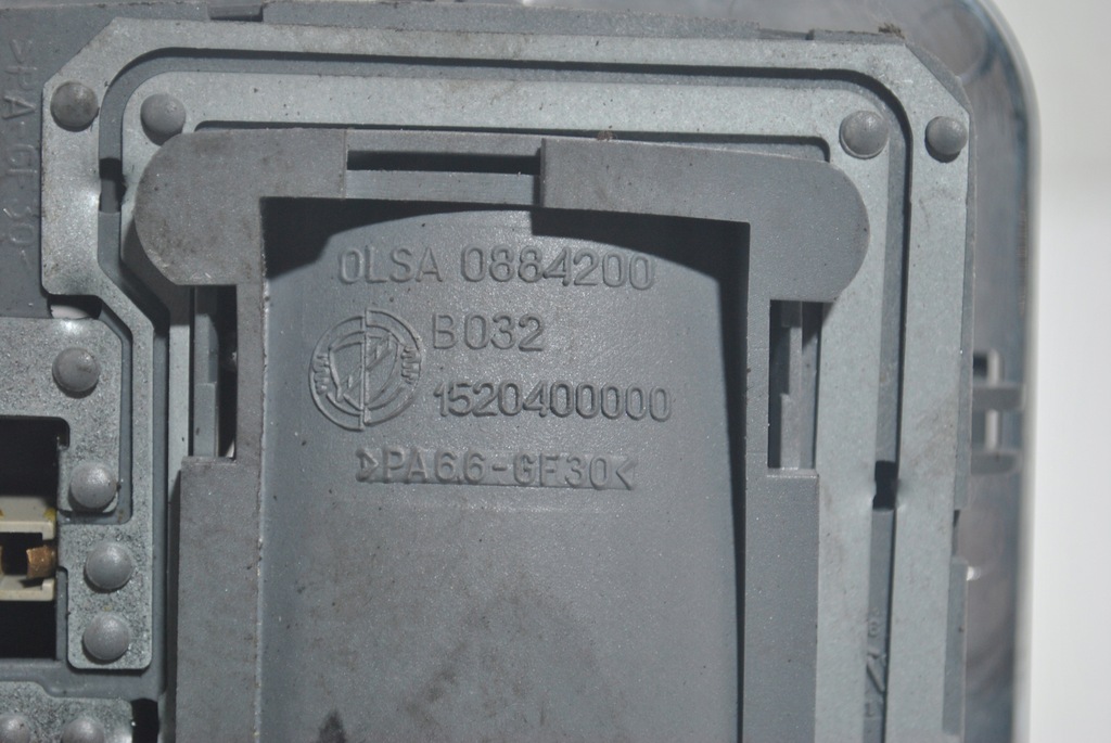 фото №3, Лампа освещение кабины alfa romeo gt 1520400000