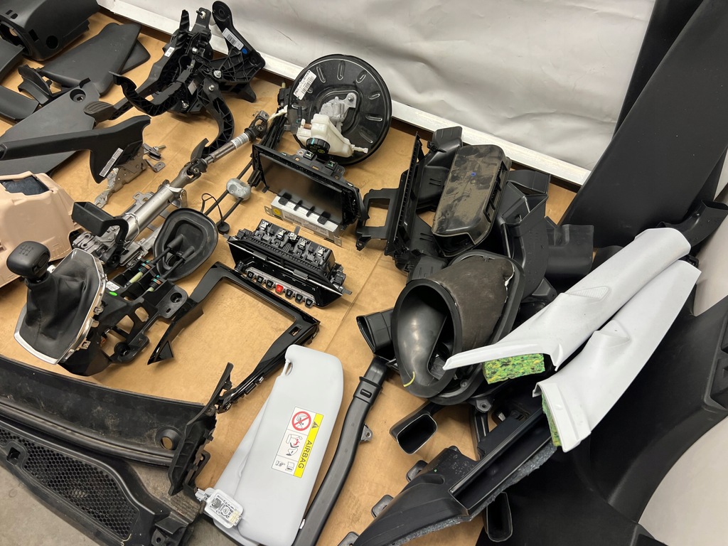 фото №5, Peugeot 208 ii переходник праворульная коврик каркас