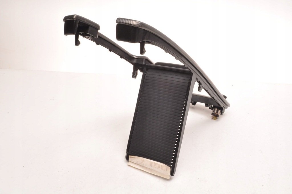 фото №7, Volvo c30 шторка бардачка жалюзі панель 30695765 30755392