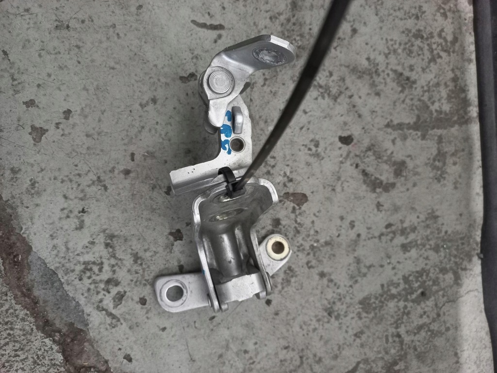 фото №1, Петлі двері задні праве комплект opel astra k v