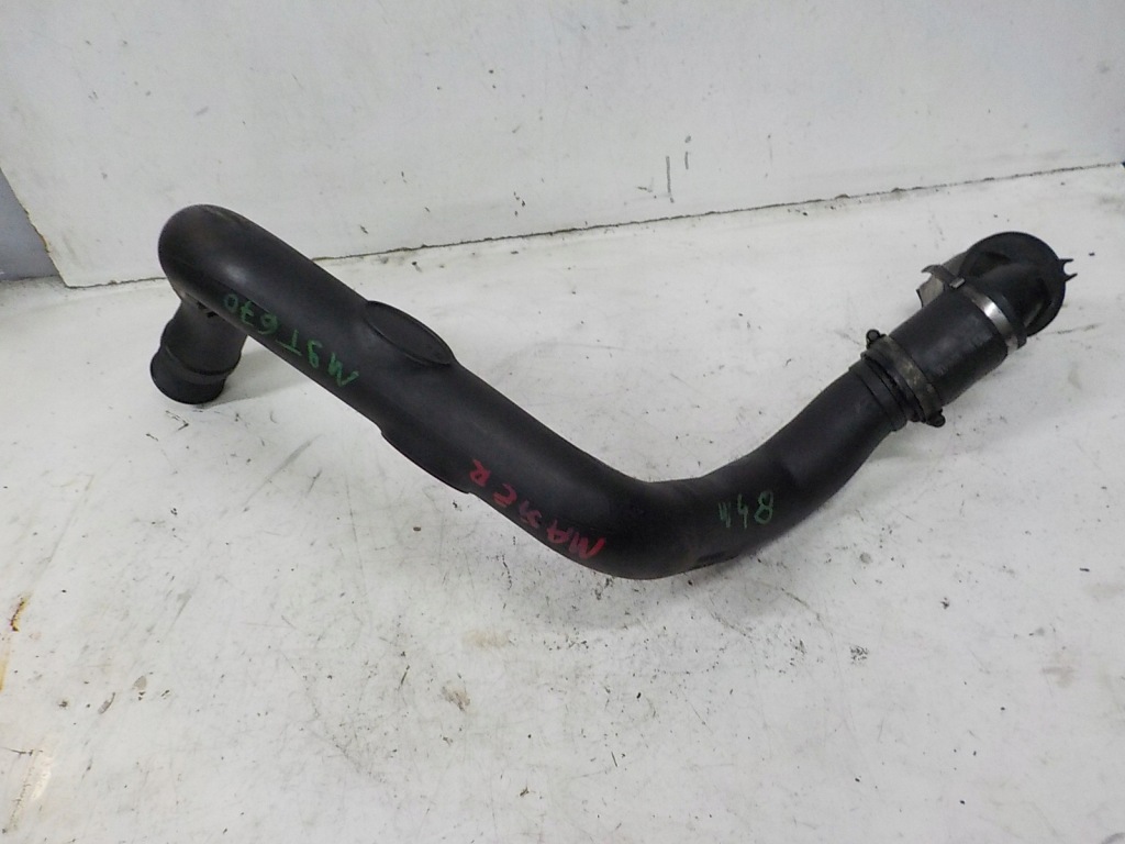 Master iii 2.3 dci 125km m9t670 труба патрубок інтеркулер 8200730576b Доставка