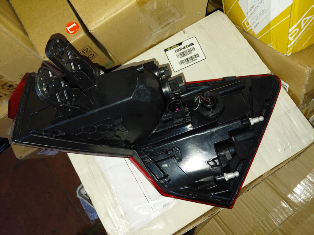 Фара задний  led левая skoda scala 2019- 2024 led tanio новая Доставка