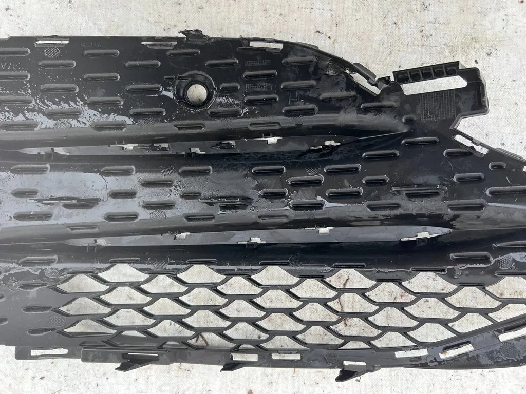 Купить Решётка правая mercedes glw 166 amg перед бампер