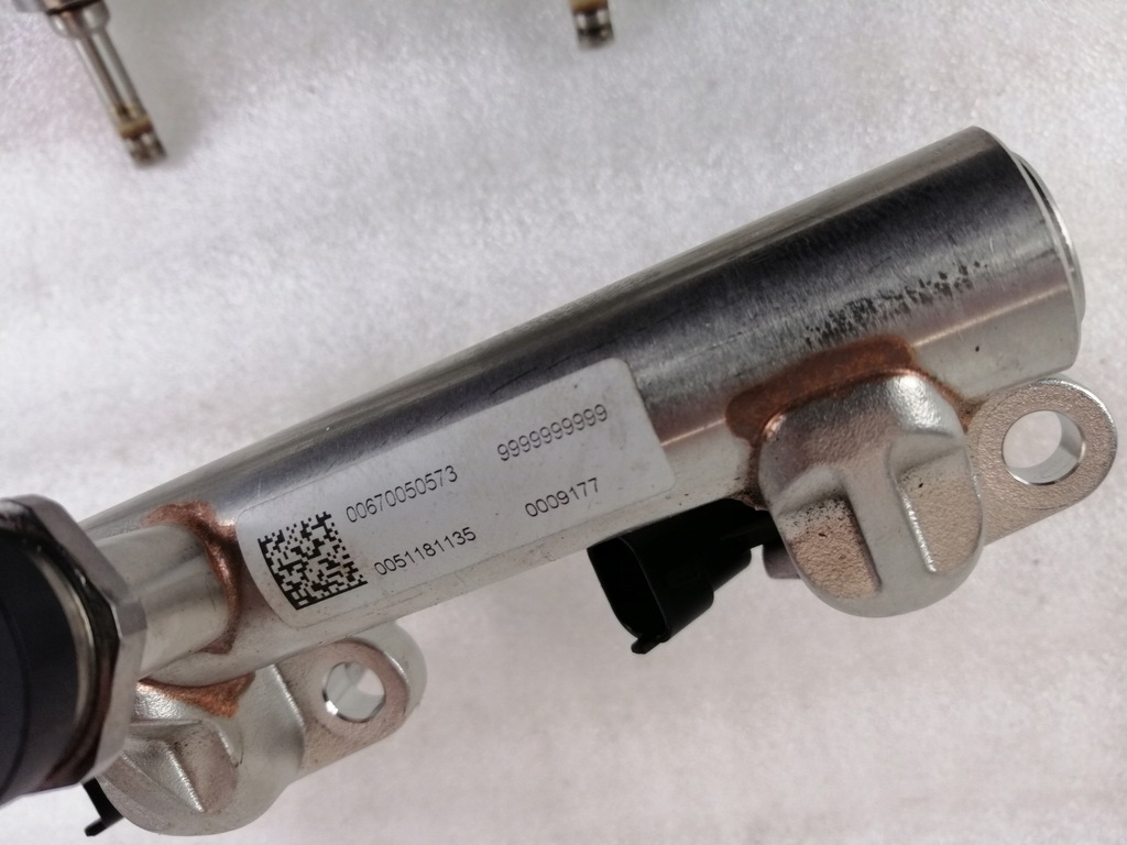 фото №4, Alfa romeo stelvio молдинг топливная 2.9 510 km