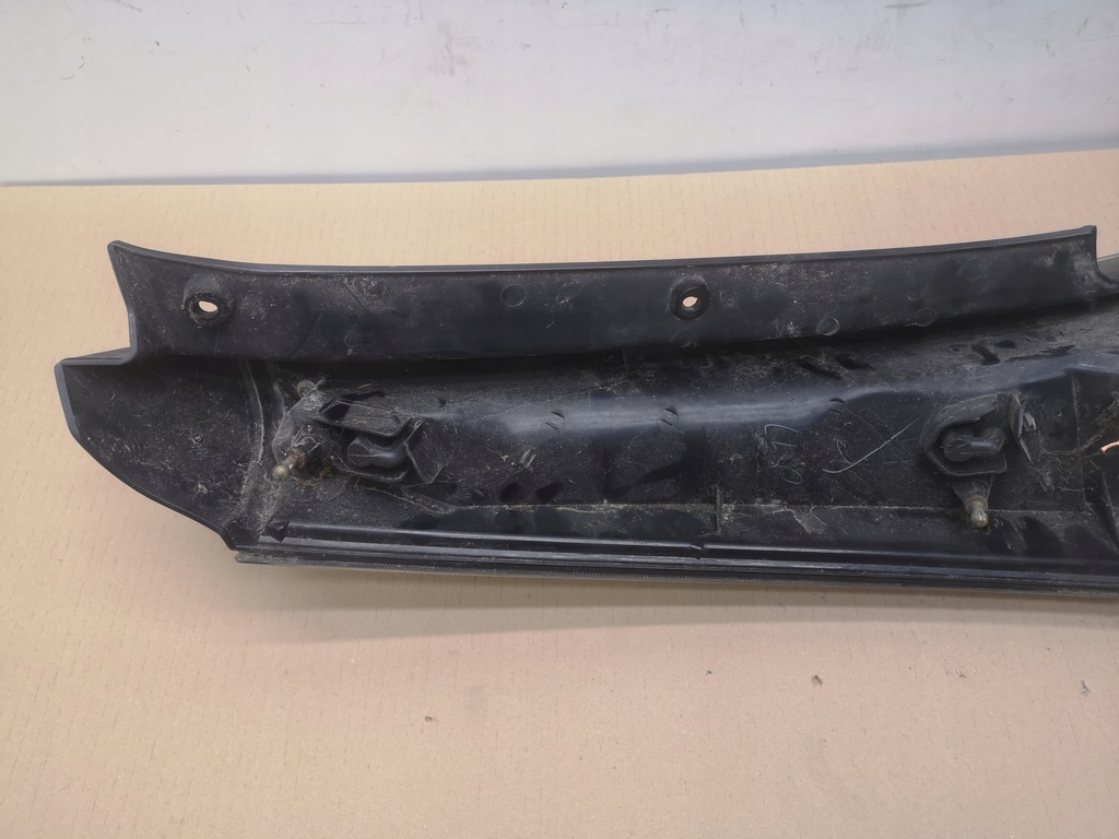 фото №14, Лампа правый задняя mitsubishi grandis 03-11