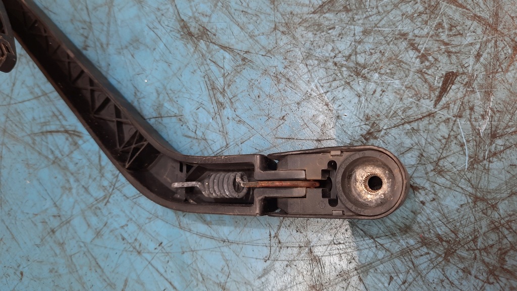 фото №5, Важіль задній двірники mitsubishi outlander i