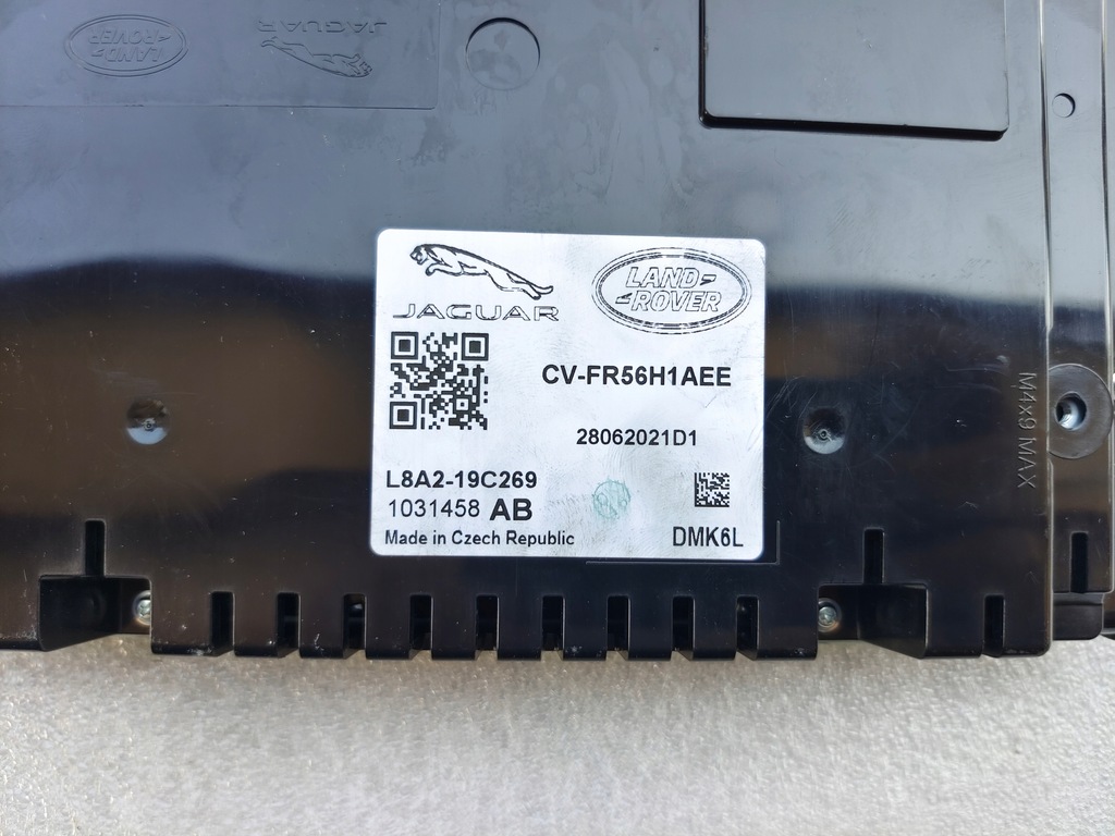 фото №3, Land rover range rover velar l560 панель кондиционера экран l8a2-19c269-ab