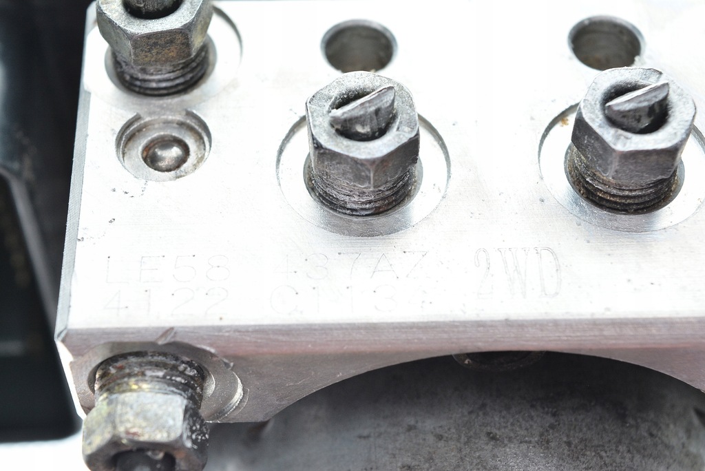 фото №9, Насос abs mazda mpv ii md11-de-4a13a-2 le58437az