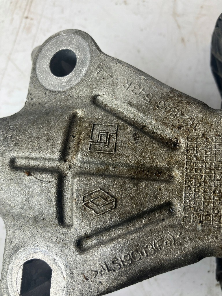 фото №4, Подушка кронштейн двигуна renault zoe 112106577r