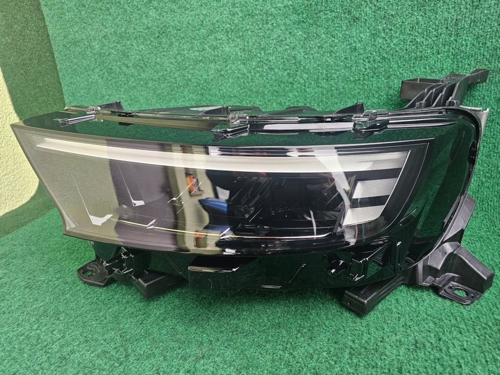 фото №1, Opel mokka b lift 24-26 лампа full led 9860326480 перед ліва idealna