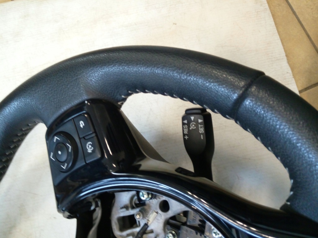 фото №14, Воздуховод toyota yaris iii кожа круиз-контроль oryg.