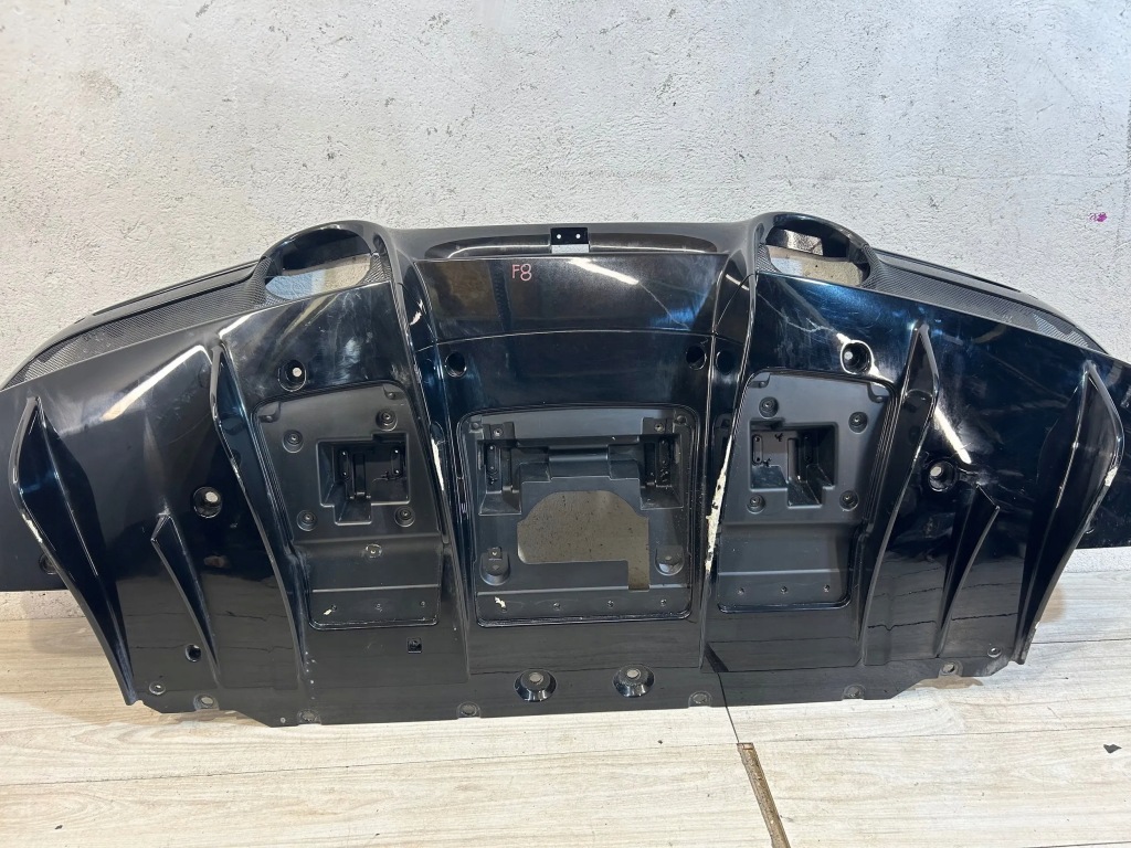 Ferrari f8 tributo 2020 бампер задний диффузор Оригинал