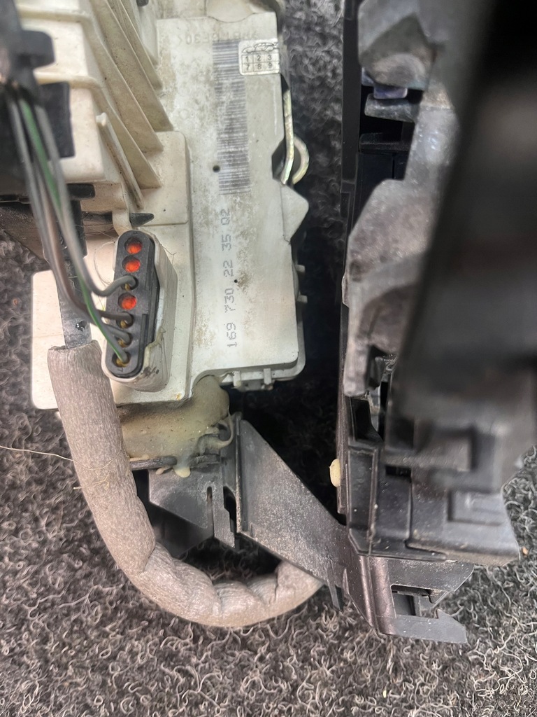 фото №5, Mercedes w245 замок дверь правый перед 169730223502 2005r