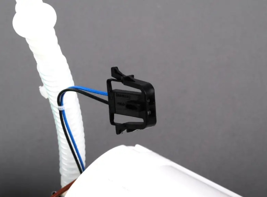 фото №7, Mini cooper s r53 fuel насос w/ fuel level датчик 16146766177 6766177