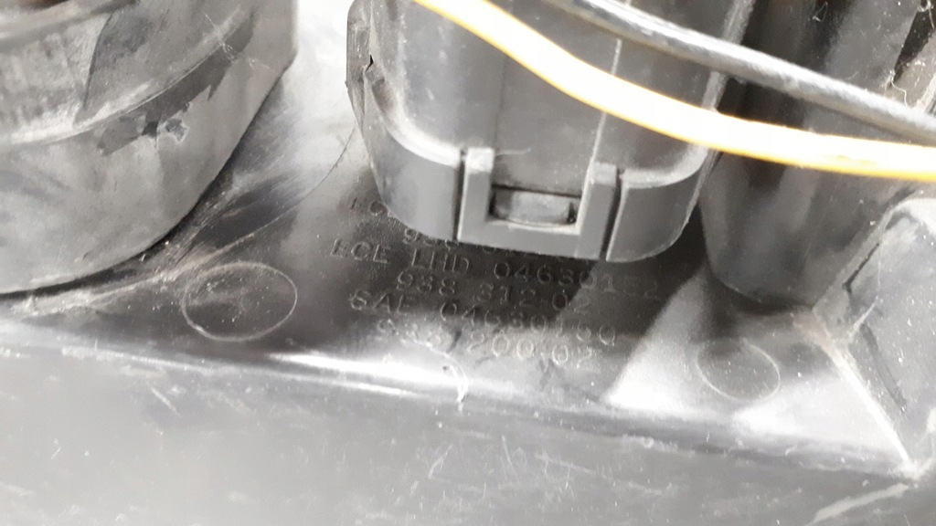 фото №11, 04630152 фара правий dodge stratus 97r