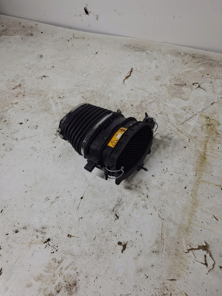 фото №1, Mercedes w213 труба воздухозаборник воздуха a6540980083