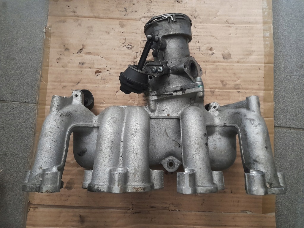 фото №1, Коллектор всасывающий vw touareg 2.5 tdi 070129713h