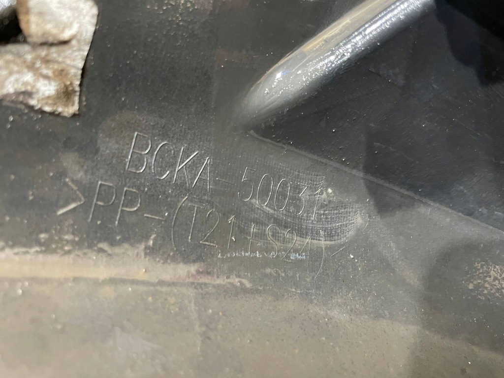 фото №12, Mazda 3 bp iv 4 19- sedan бампер перед передний решётка радиатора