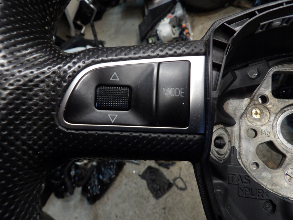 фото №4, Повітропровід audi a4 b8