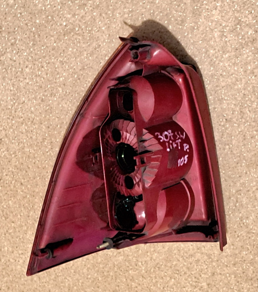 фото №6, Peugeot 307 sw lift лампа права задня x105