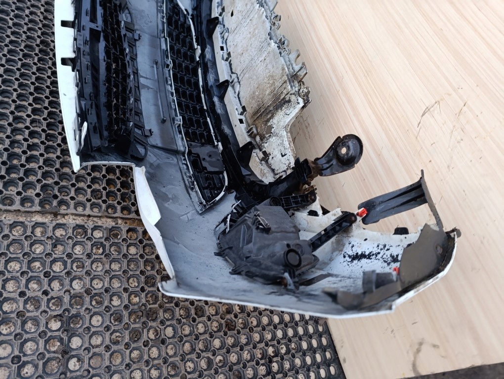 фото №10, Opel astra j бампер перед протитуманна фара y40r