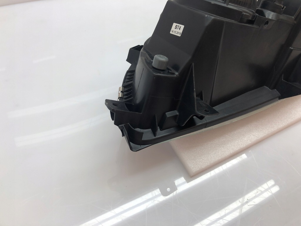 фото №8, Фара volvo v70 ii xc70 i s60 i перед правий