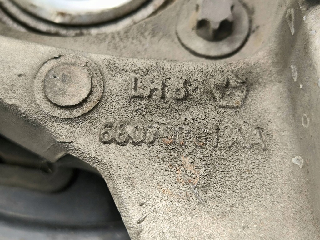 фото №8, Dodge charger 2019 ліва сторона ступиця колеса заднього