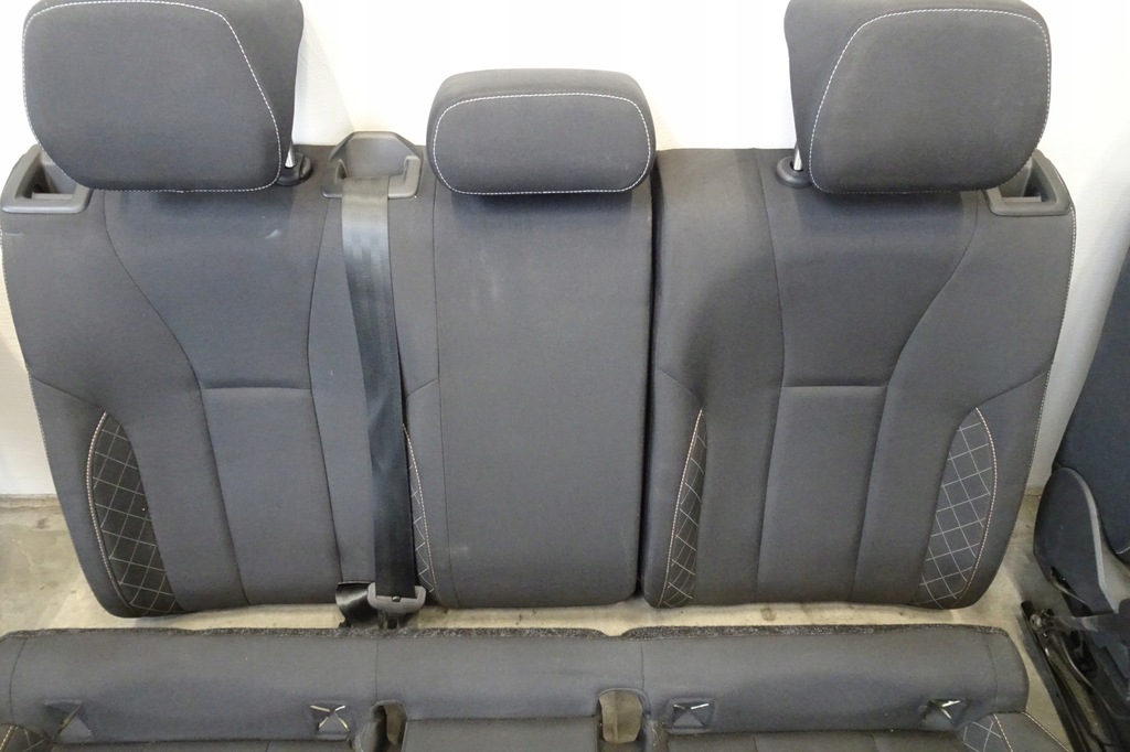 фото №6, Skoda kamiq - сиденья заднее сиденье