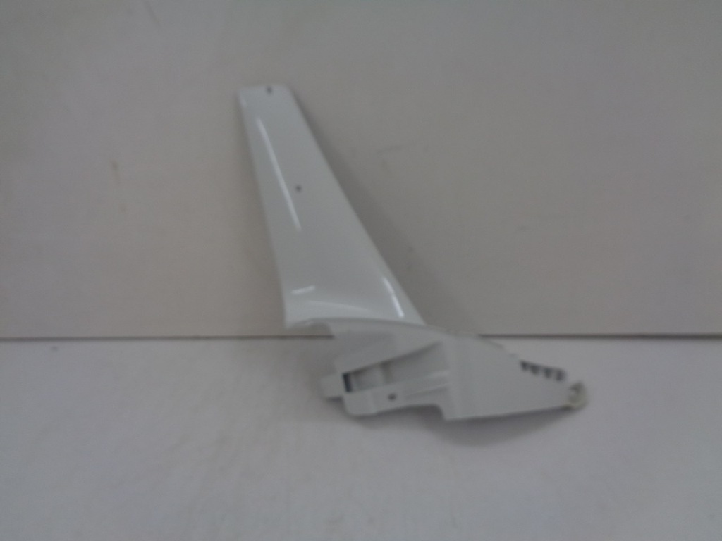 фото №1, Mercedes w960 actros захист молдинг вітровик права