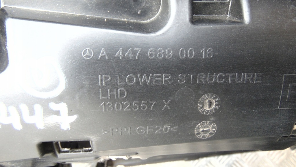 фото №13, Приборная панель консоль mercedes vito a447 w447 org